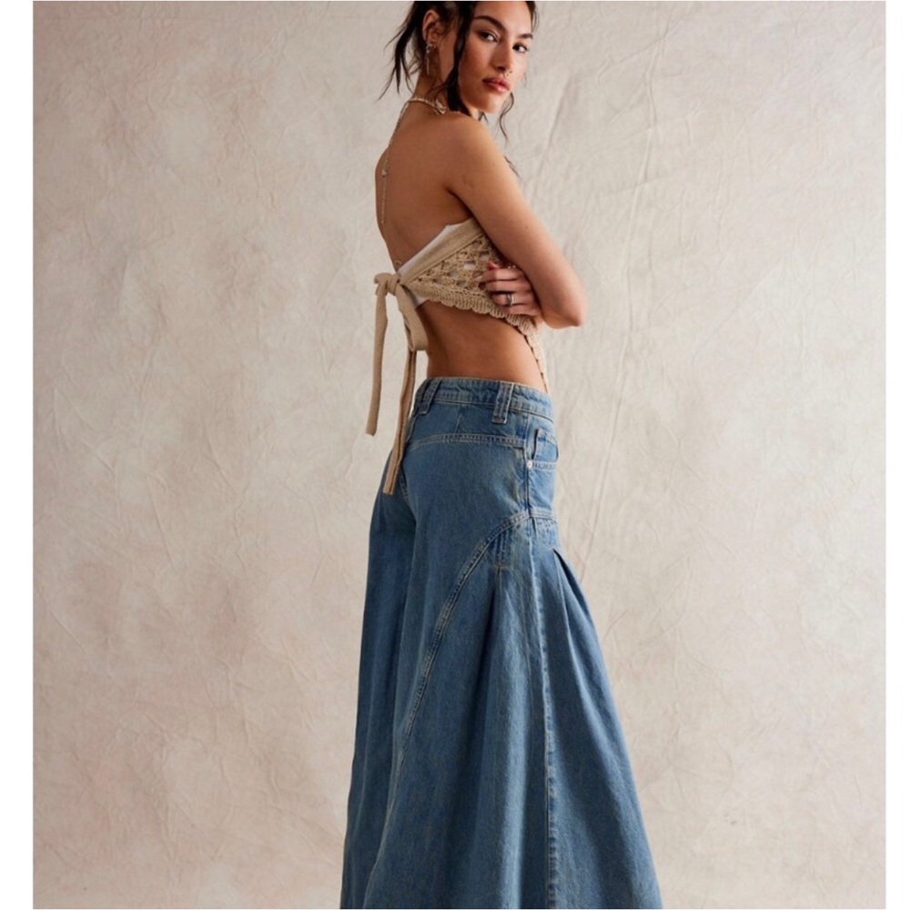 We the Free Pandora Wide-Leg
Blue Jeans size 26 - Picture 2 of 16